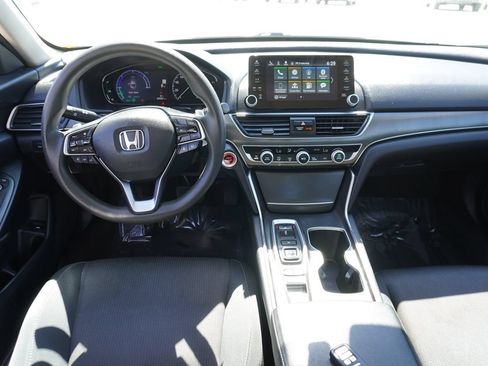 Used 2021 Honda Accord Hybrid image 19