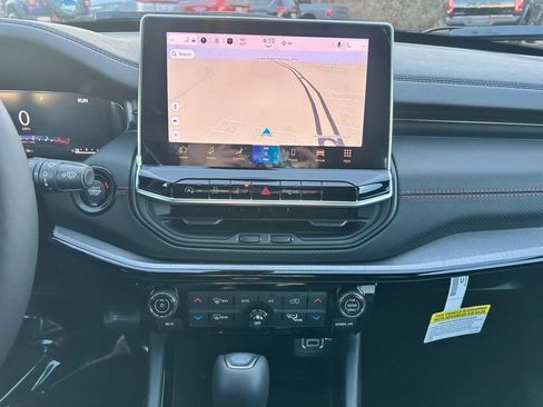 New 2026 Jeep Compass Trailhawk image 8