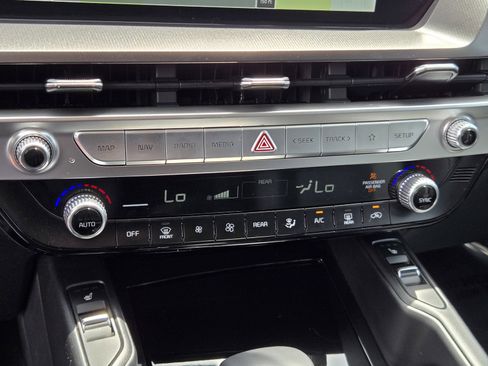 Certified 2023 Kia Telluride S FWD image 19