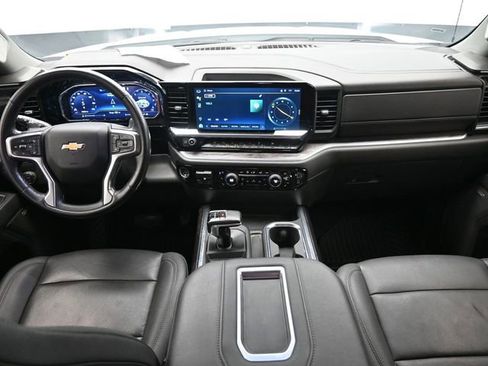 Used 2022 Chevrolet Silverado 1500 LTZ image 4