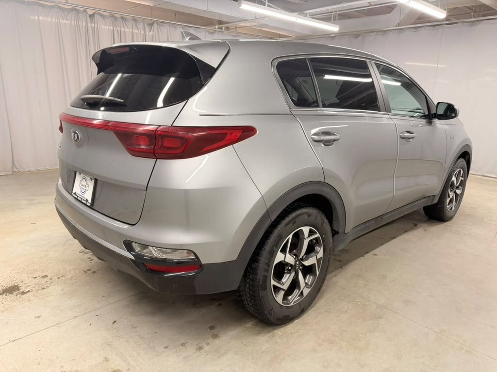 Used 2021 Kia Sportage LX AWD/4WD image 12