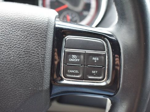 Used 2019 Dodge Grand Caravan SXT FWD image 23
