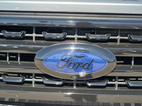 Used 2024 Ford F250 Platinum image 32