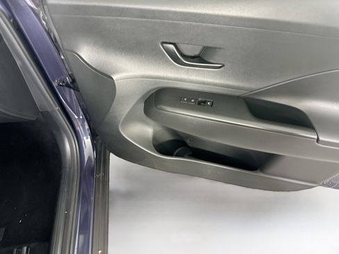 Used 2024 Hyundai Kona SEL image 31