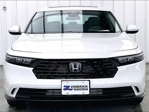 Certified 2024 Honda Accord EX image 3