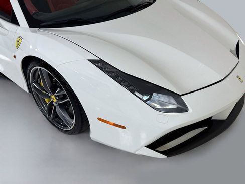 Used 2018 Ferrari 488 Spider RWD image 29
