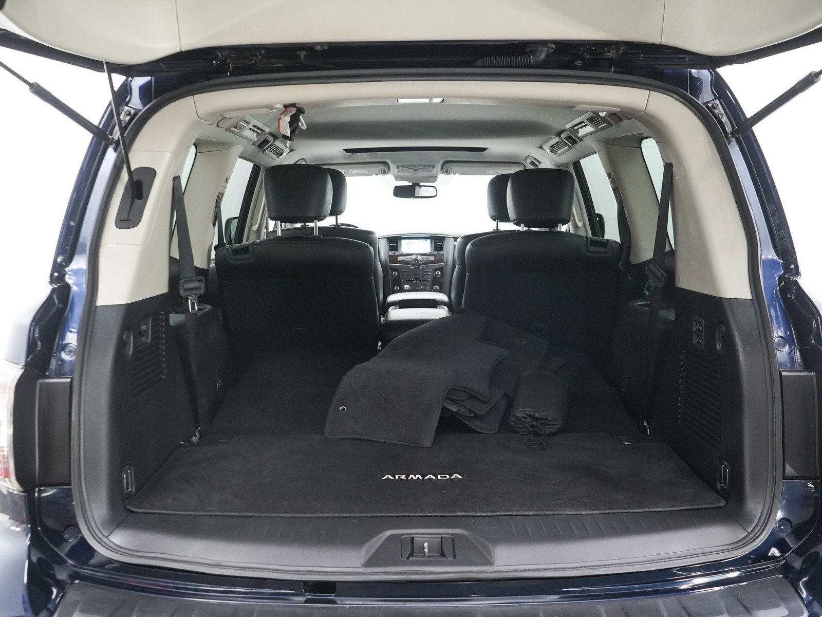 Used 2020 Nissan Armada SL w/ Premium Package AWD/4WD image 17
