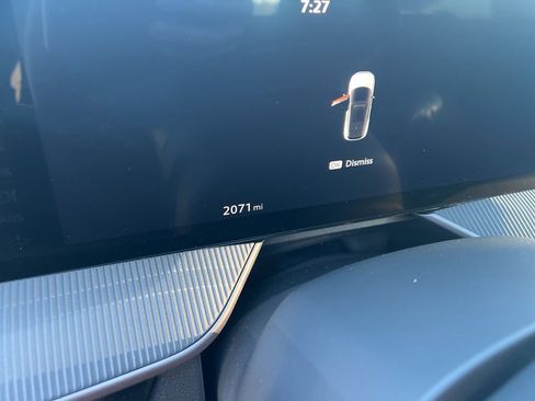 Used 2025 Nissan Murano SV image 11