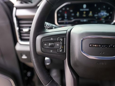 Used 2024 GMC Sierra 3500 Denali Ultimate image 14