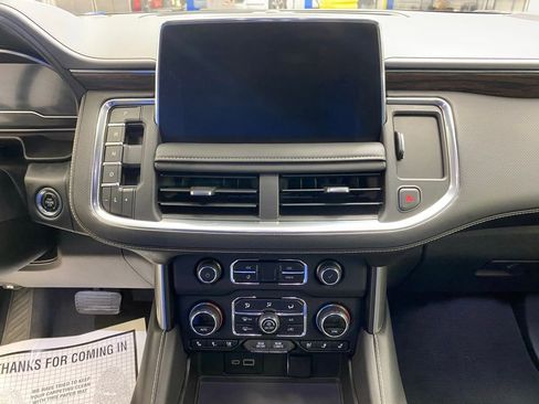 Used 2023 Chevrolet Suburban Premier AWD/4WD image 29