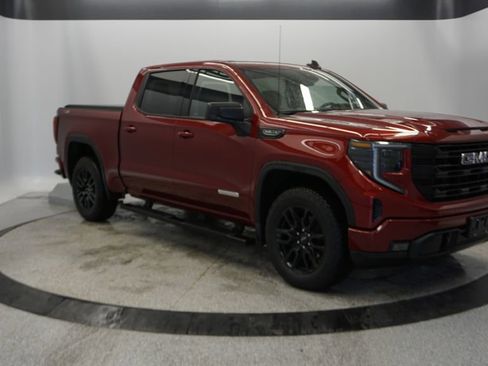 Used 2024 GMC Sierra 1500 Elevation image 14