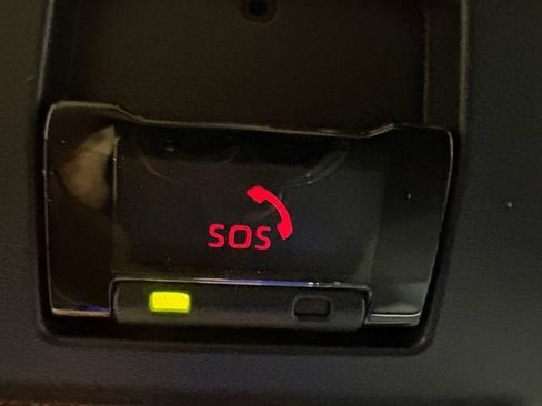 Used 2026 Toyota Corolla XSE FWD image 16