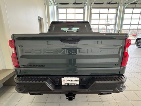 Used 2025 Chevrolet Silverado 1500 LT image 38