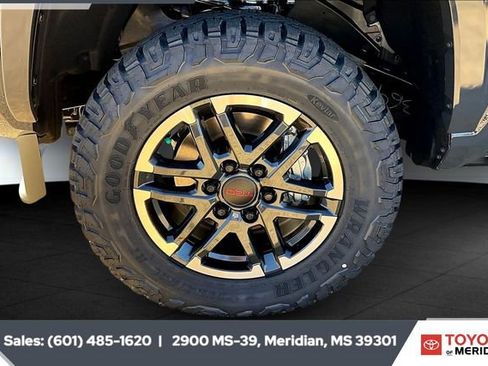 New 2025 Toyota Tacoma TRD Sport image 11