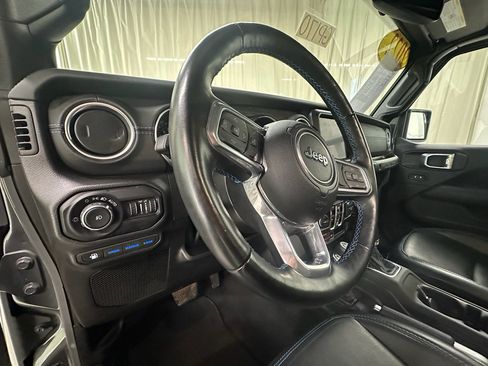Used 2022 Jeep Wrangler Unlimited Rubicon 4xe w/ Steel Bumper Group image 23