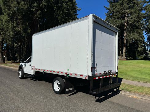 Used 2019 Ford F550 4x4 Regular Cab Super Duty image 3