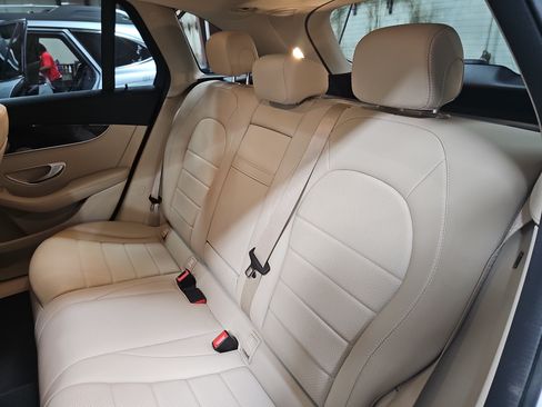 Used 2021 Mercedes-Benz GLC 300 image 14