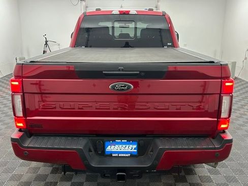 Used 2022 Ford F250 Lariat w/ Black Appearance Package image 16