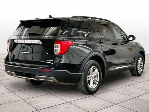 Certified 2022 Ford Explorer XLT w/ Equipment Group 202A AWD/4WD image 11