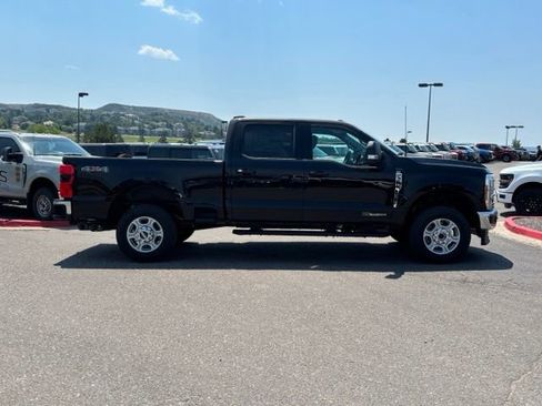 New 2026 Ford F350 XLT w/ XLT Premium Package AWD/4WD image 6