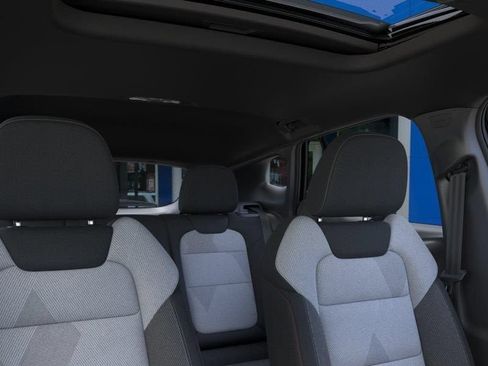 New 2026 Chevrolet Trax RS w/ Sunroof Package FWD image 24