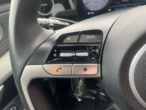 Certified 2024 Hyundai Elantra Limited image 21