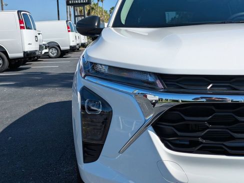 New 2026 Chevrolet Trax LS w/ Driver Confidence Package image 10