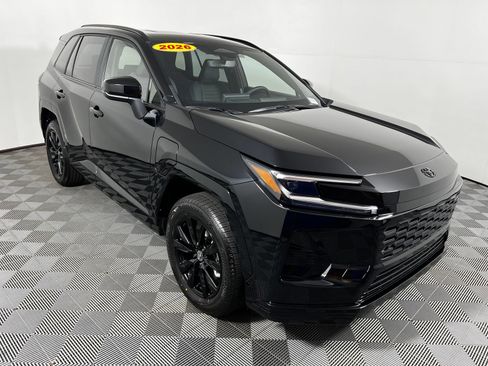 Used 2026 Toyota RAV4 SE AWD/4WD image 3