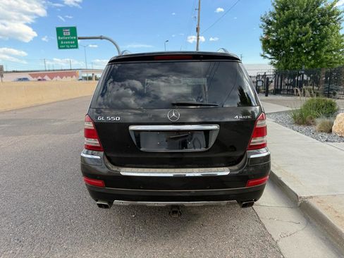 Used 2008 Mercedes-Benz GL 550 4MATIC image 4
