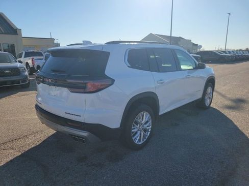 Used 2024 GMC Acadia Elevation image 22
