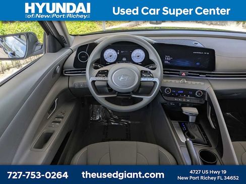 Certified 2024 Hyundai Elantra SEL FWD image 16