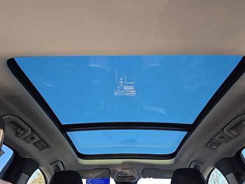 New 2026 Volvo XC60 B5 Plus w/ Climate Package image 22