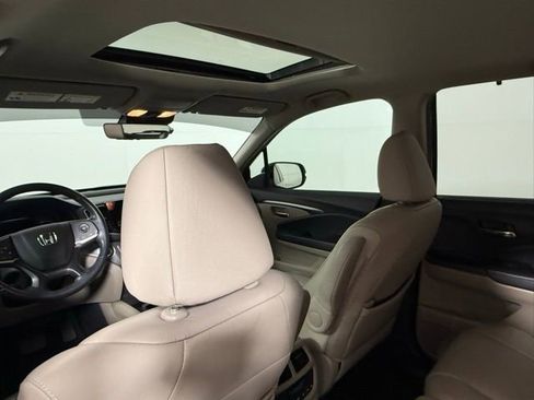 Used 2019 Honda Pilot EX-L image 38