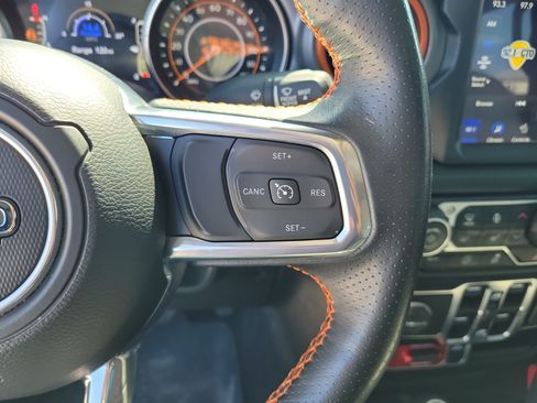 Used 2023 Jeep Gladiator Mojave w/ Cold Weather Group AWD/4WD image 23