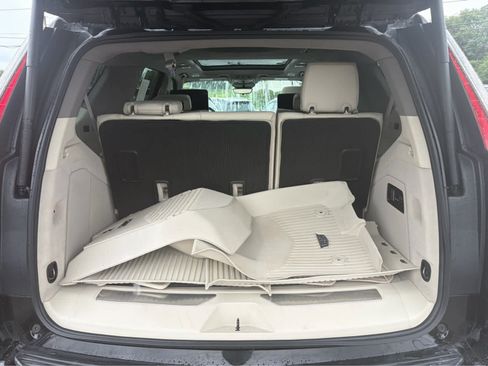 Certified 2023 Cadillac Escalade Sport Platinum w/ LPO, Floor Liner Package AWD/4WD image 26