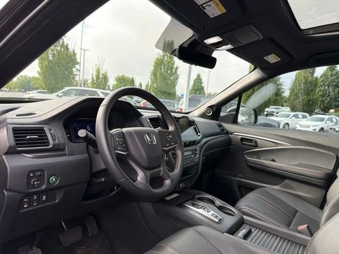 Used 2022 Honda Passport TrailSport image 14