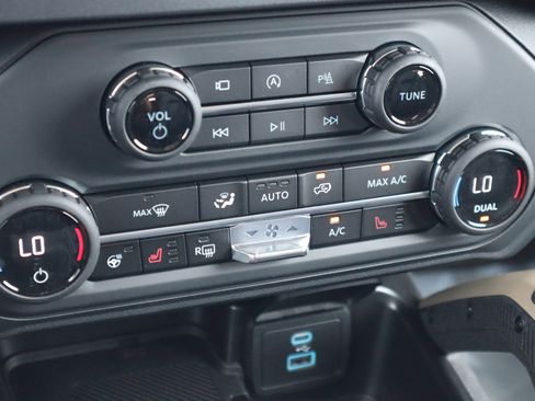 New 2025 Ford Bronco Badlands image 26