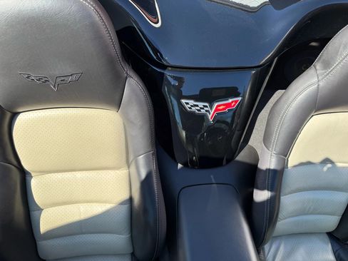 Used 2008 Chevrolet Corvette Convertible w/ Preferred Equipment Group image 26