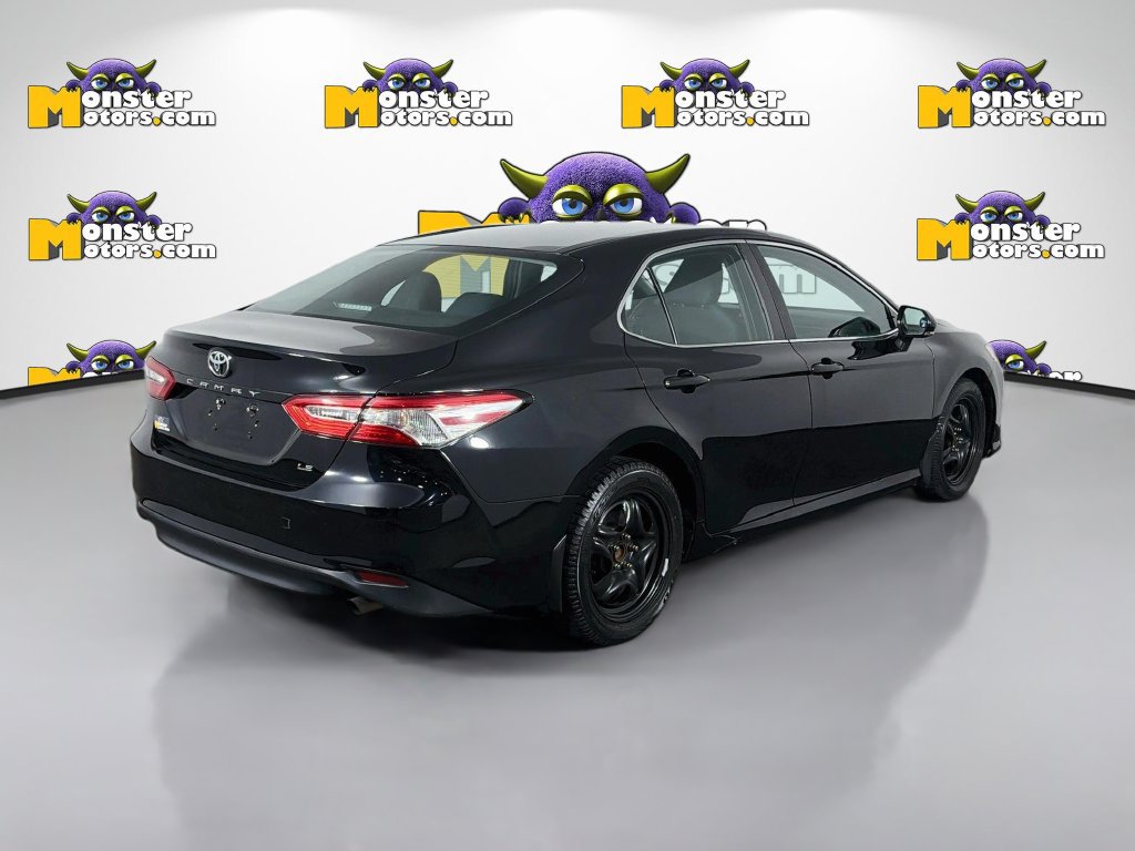 Used 2020 Toyota Camry LE FWD image 5