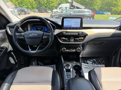 Used 2021 Ford Escape Titanium w/ Titanium Elite Package AWD/4WD image 14