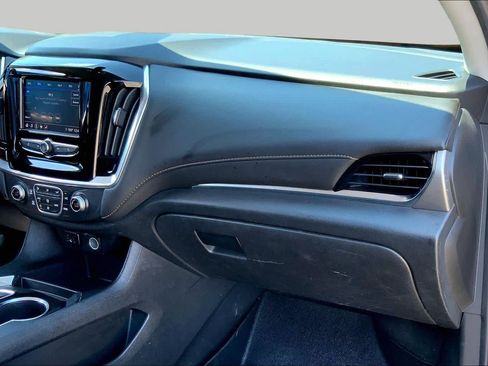 Used 2020 Chevrolet Traverse LS FWD image 19