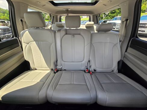 Used 2024 Jeep Wagoneer L Series III w/ Premium Group I AWD/4WD image 44