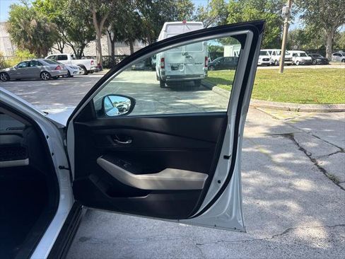 Used 2024 Honda Accord LX image 19