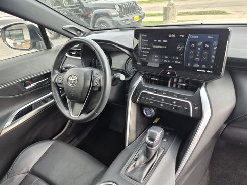 Used 2021 Toyota Venza Limited w/ Advanced Technology Package AWD/4WD image 13