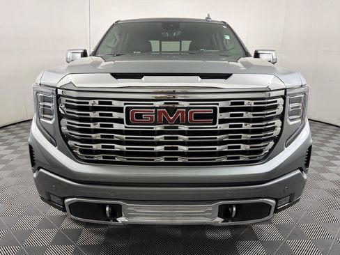 Used 2025 GMC Sierra 1500 Denali w/ Denali Reserve Package AWD/4WD image 2