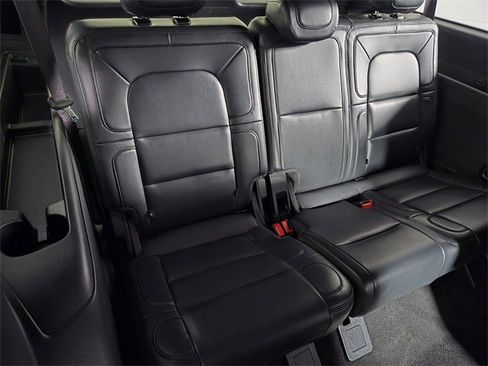 Used 2024 Lincoln Navigator L 4WD image 19