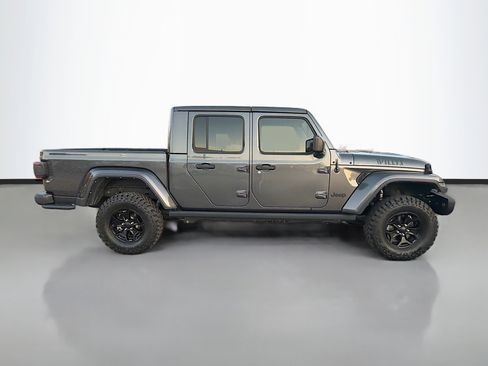 Used 2021 Jeep Gladiator Willys image 2