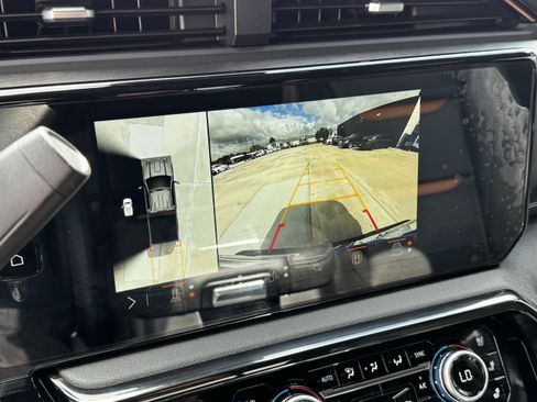 Used 2025 GMC Sierra 2500 AT4 image 19