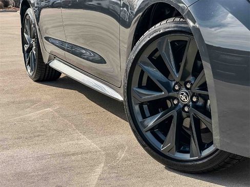 Used 2024 Toyota Corolla SE image 9