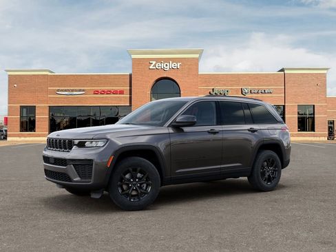 New 2026 Jeep Grand Cherokee Altitude AWD/4WD image 2